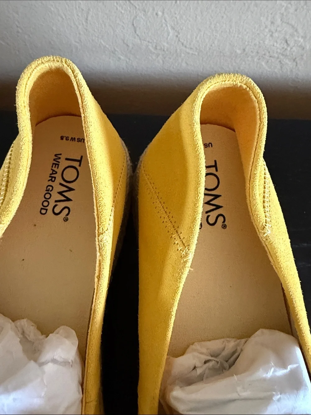 TOMS Alpargata Yellow Leather Slip On Espadrille Shoes Women's Size 9.5 NEW